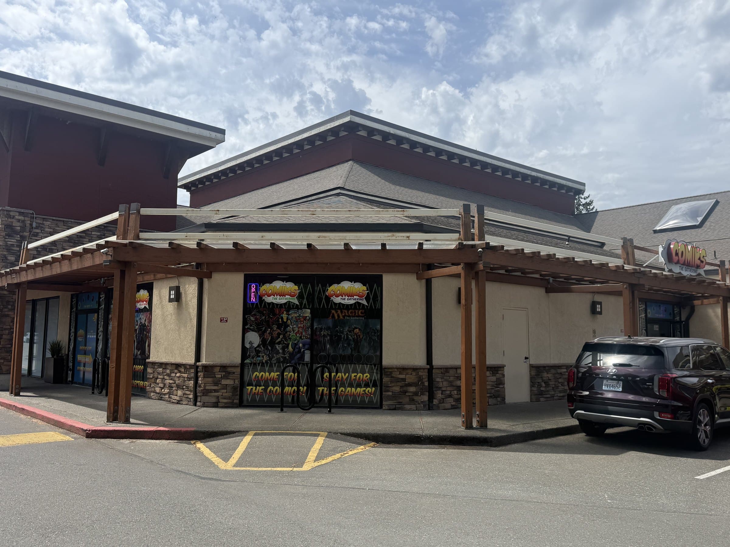 Exterior storefront for Comiks The Gathering in Lakewood